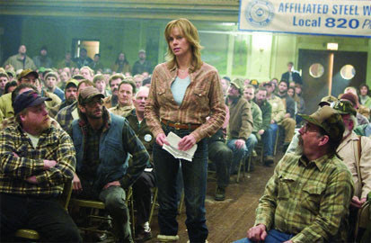 En tierra de hombres