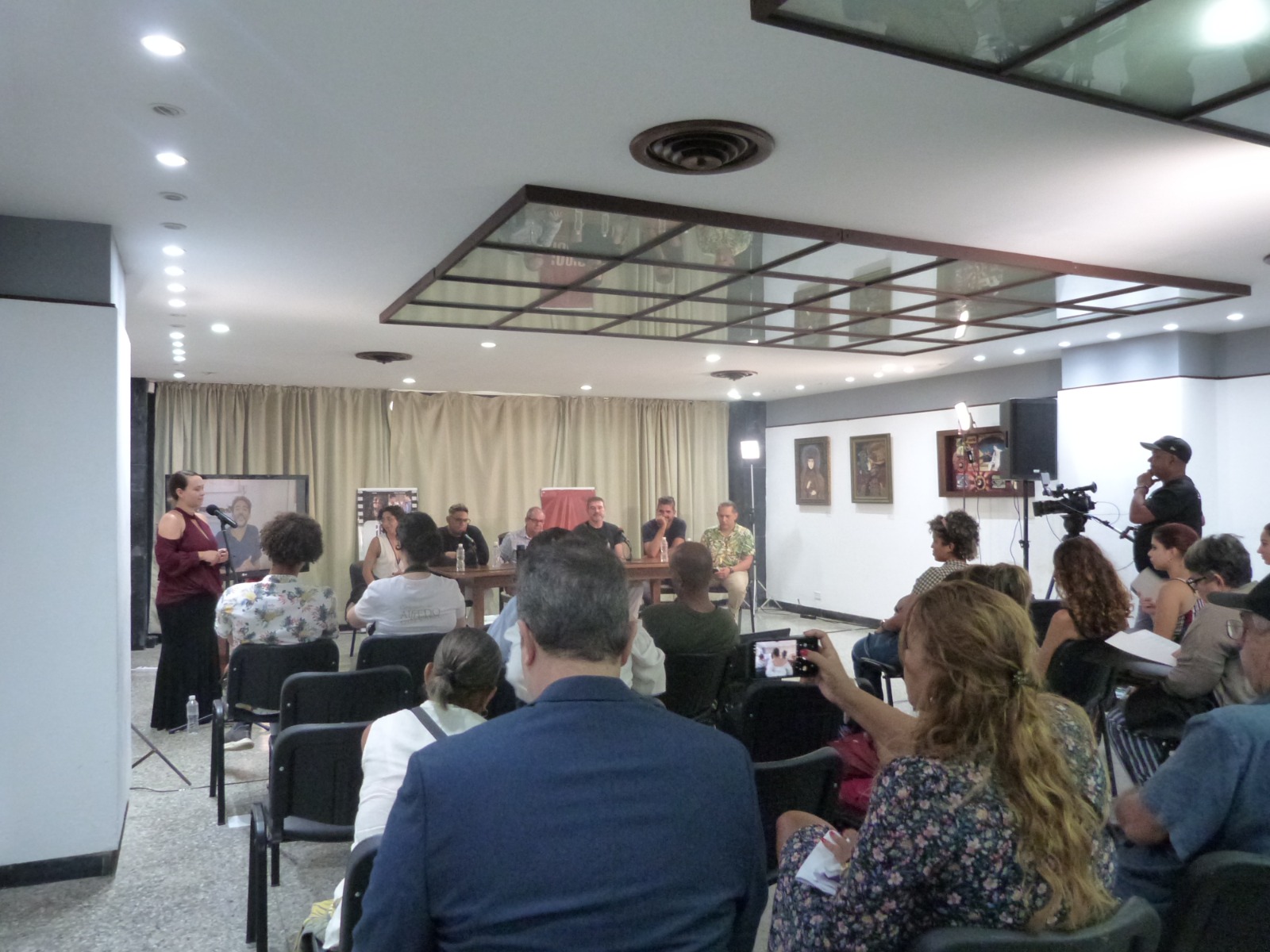 El ICAIC celebra el capítulo 100 de "Fernanda", concluye el rodaje de "Habana Mía" y anuncia el estreno de "Malecón"
